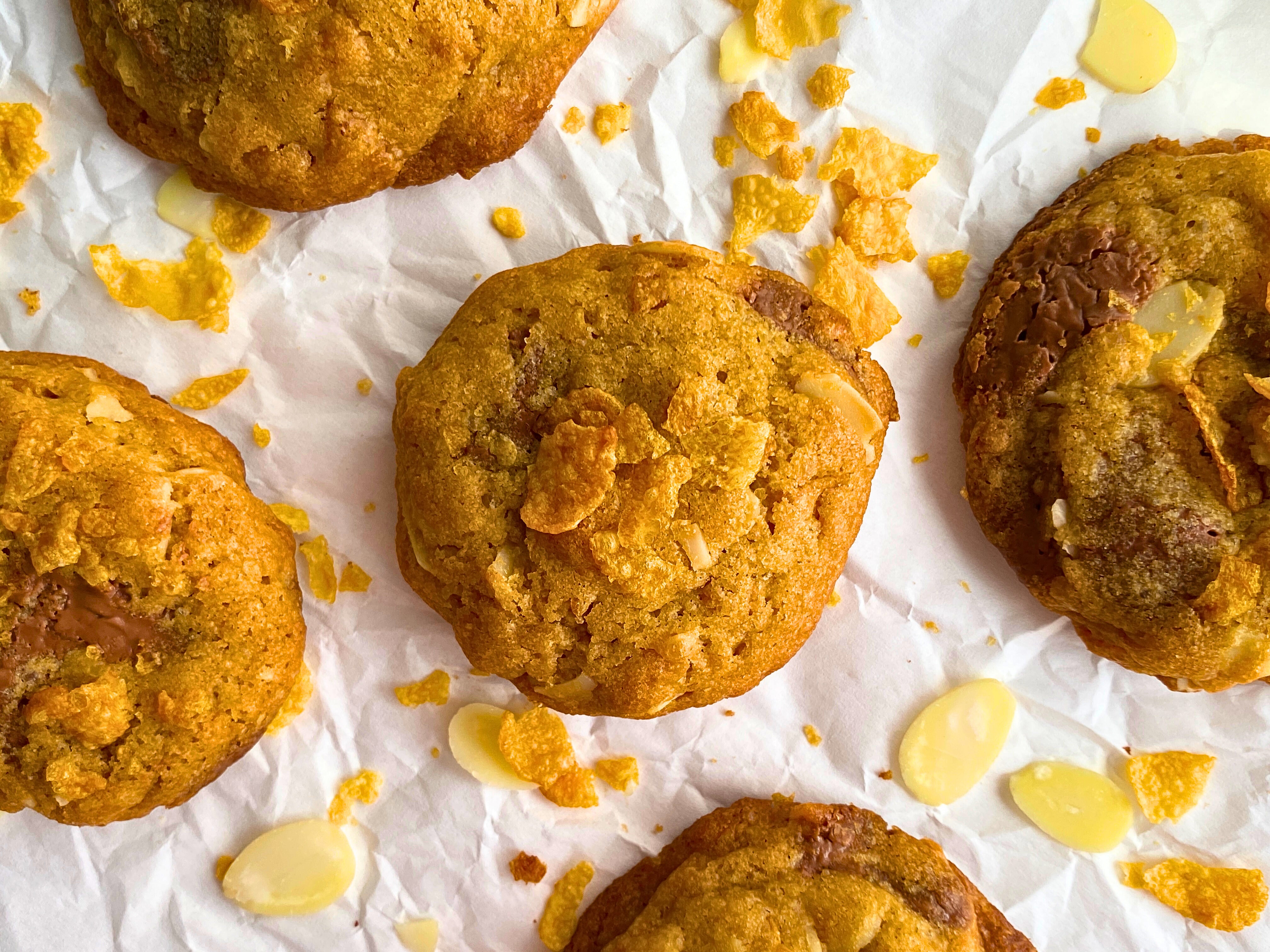 Crunch & Choc Craze | Cornflakes, Milk Choc, & Almonds Cookies (~20 cookies)