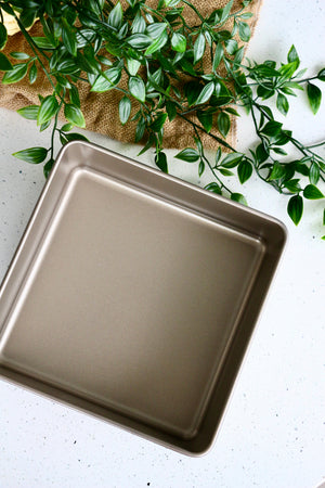 Nonstick Square Cake Pan (Gold)