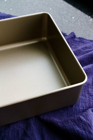Nonstick Square Cake Pan (Gold)