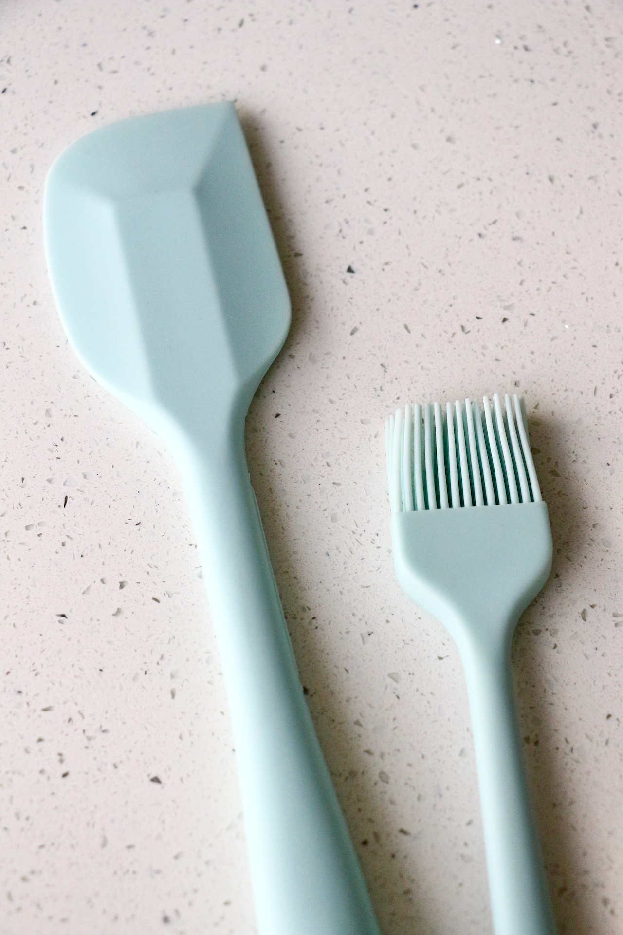 Baby Blue Spatula & Silicone Pastry Brush Set (Regular-sized)