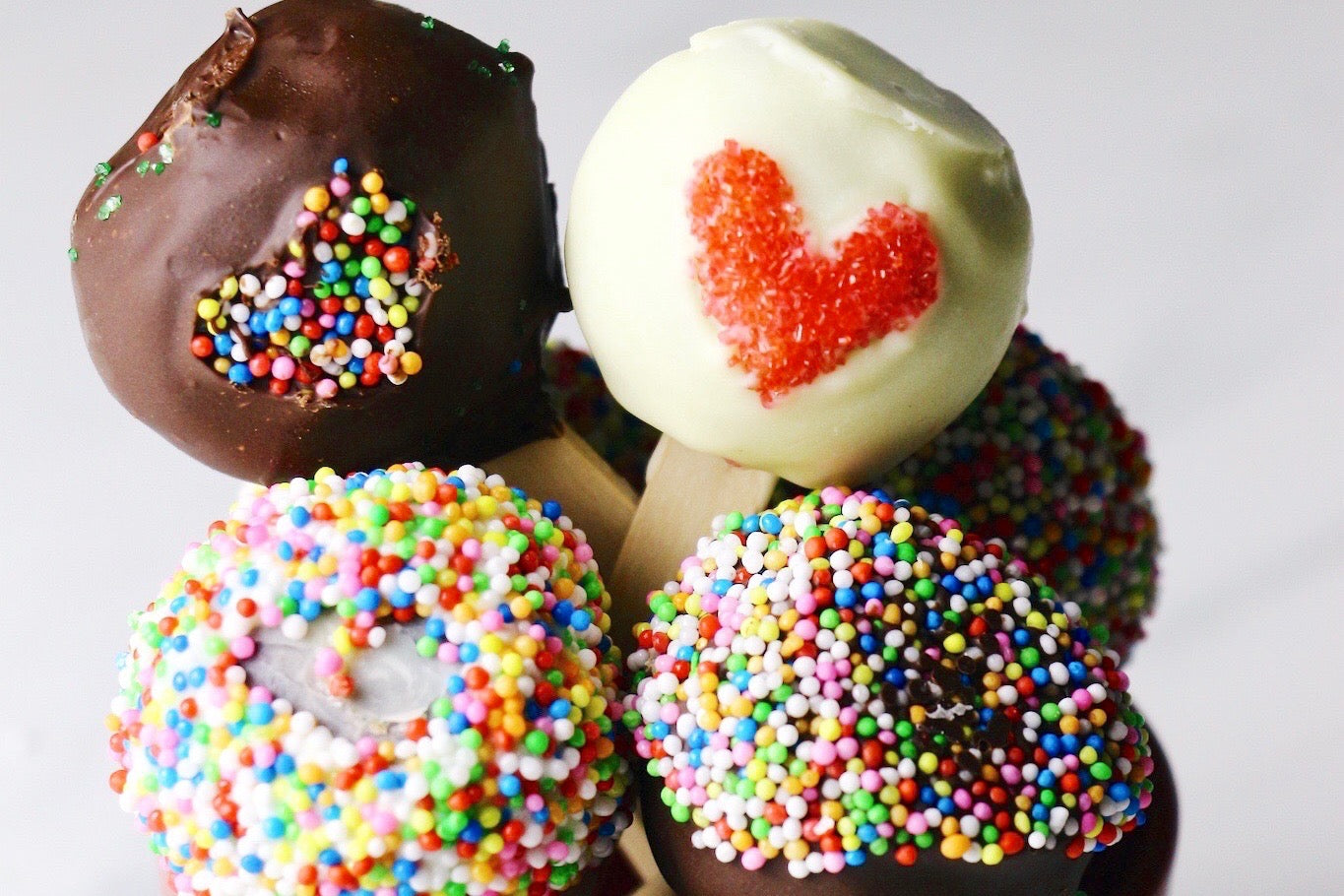 RECIPE: Homemade Kid-Friendly Cake Pops To Make This Children's Day
