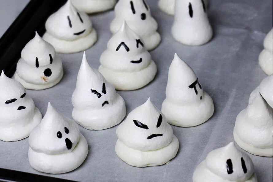 RECIPE: Un-BOO-lievably Easy 2-Ingredient Ghost Meringues for Halloween