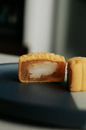 Tropical Tradition | Makes ~32x No-Bake Snowskin Mooncakes | Mango-Coconut Mochi | Ondeh Ondeh