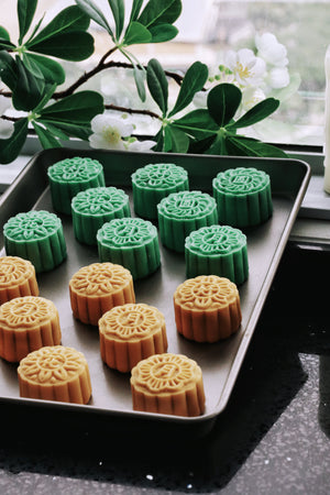 Tropical Tradition | Makes ~32x No-Bake Snowskin Mooncakes | Mango-Coconut Mochi | Ondeh Ondeh