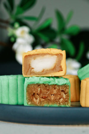 Tropical Tradition | Makes ~32x No-Bake Snowskin Mooncakes | Mango-Coconut Mochi | Ondeh Ondeh