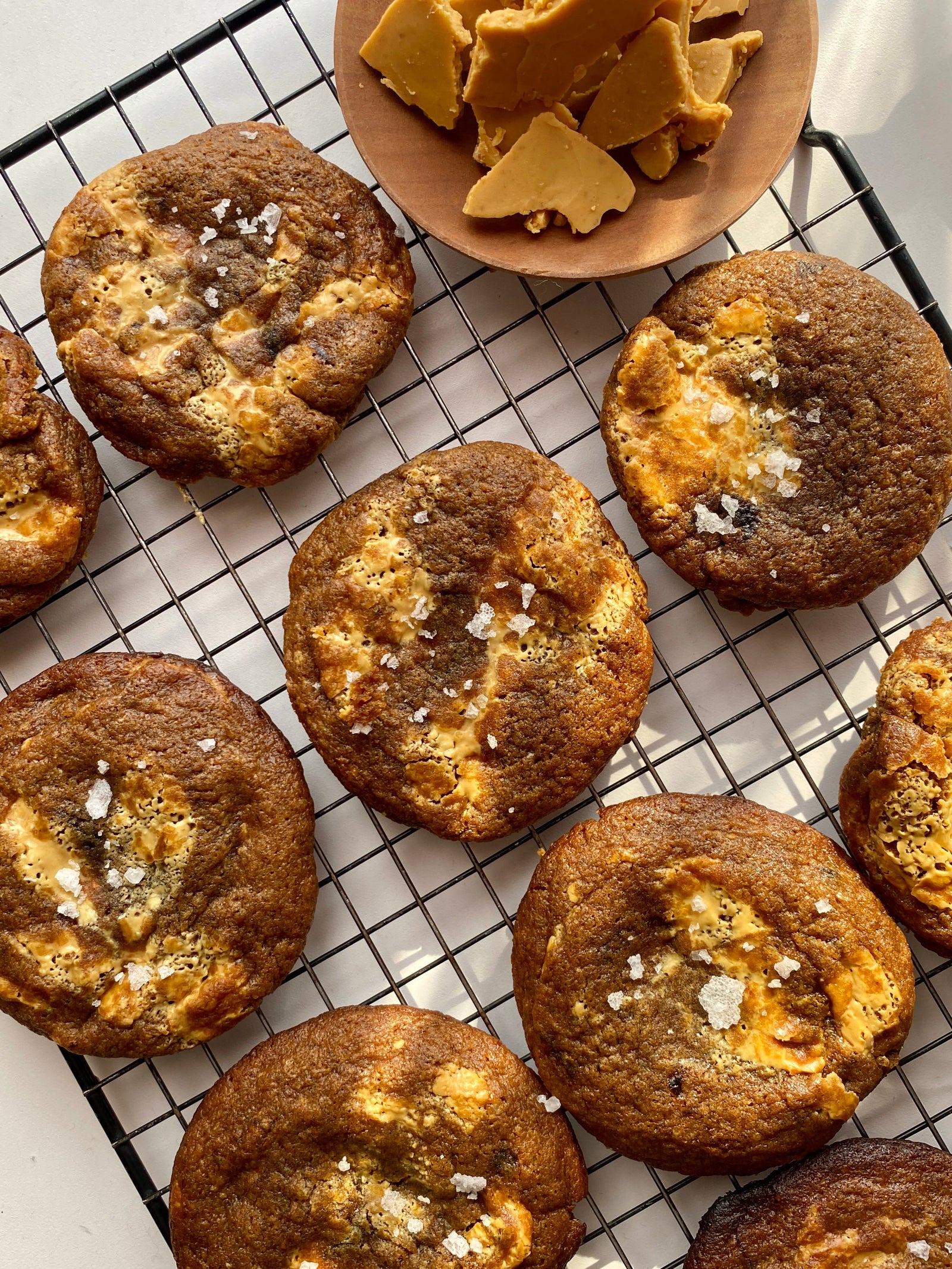 Latte & Sel | Coffee, White Chocolate, & Sea Salt Cookies (~20 cookies)