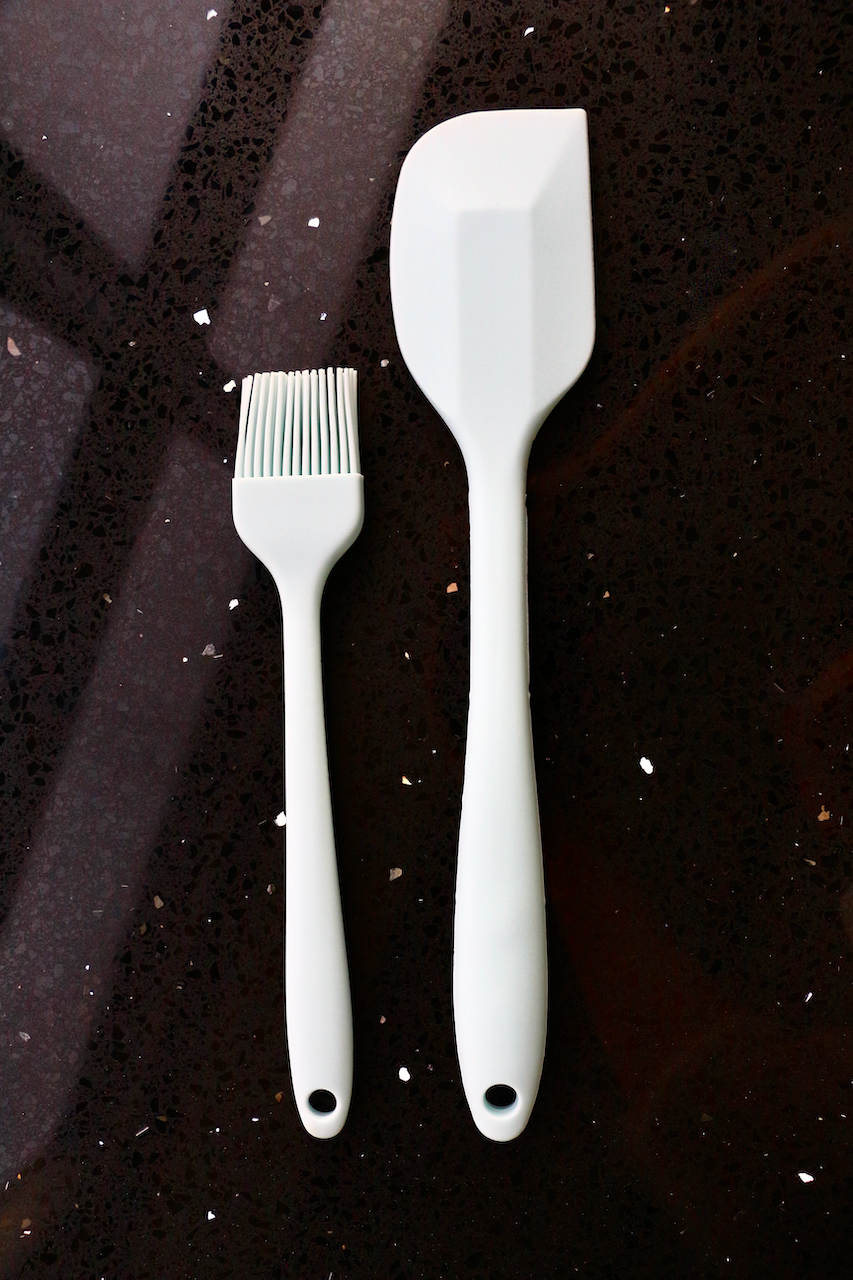 Baby Blue Spatula & Silicone Pastry Brush Set (Regular-sized)