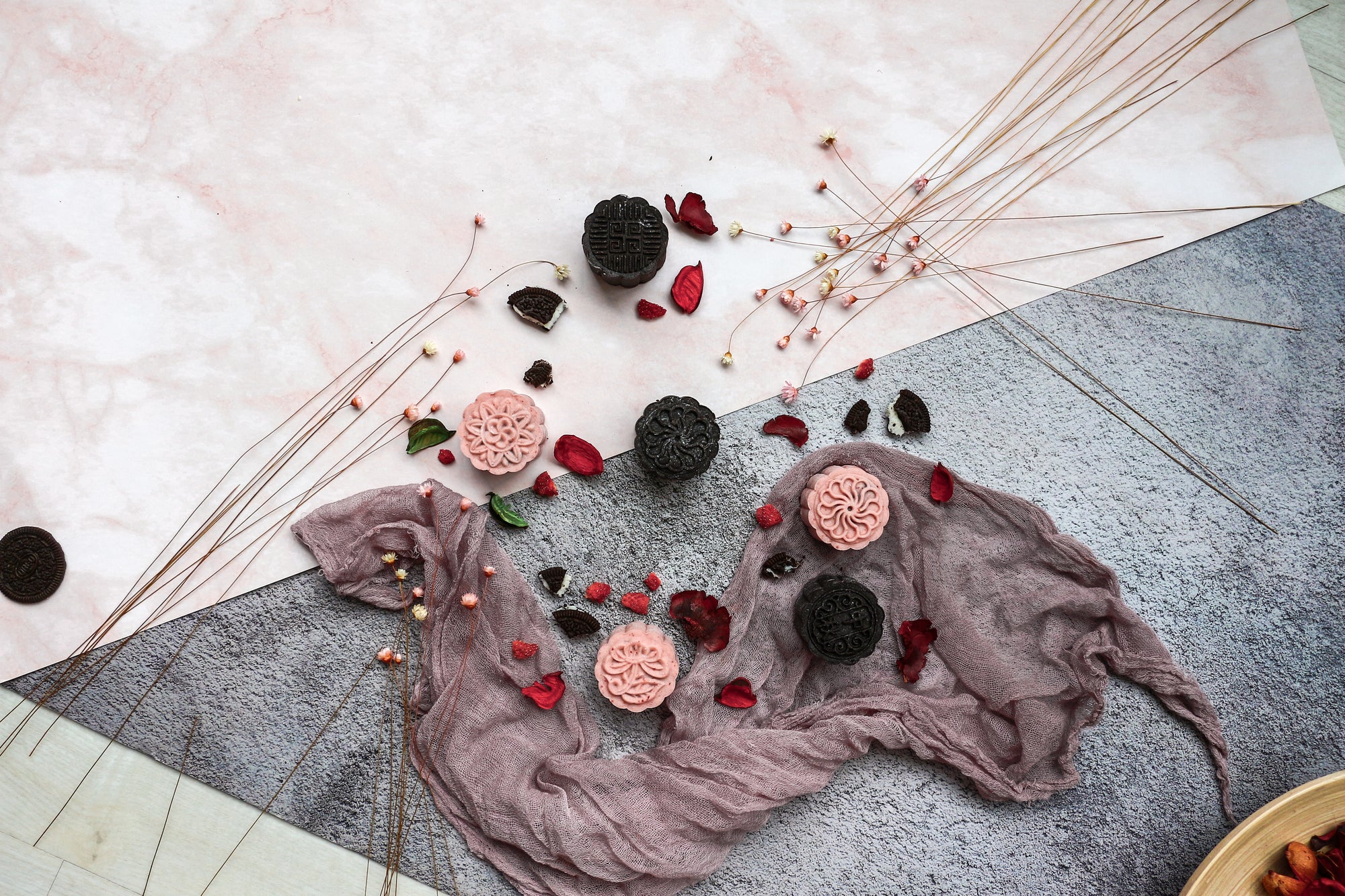 Midnight Gardens | Makes ~32x No-Bake Snowskin Mooncakes | Strawberry, Rose, Cranberries, White Chocolate | Strawberry, Oreo, Agar Agar
